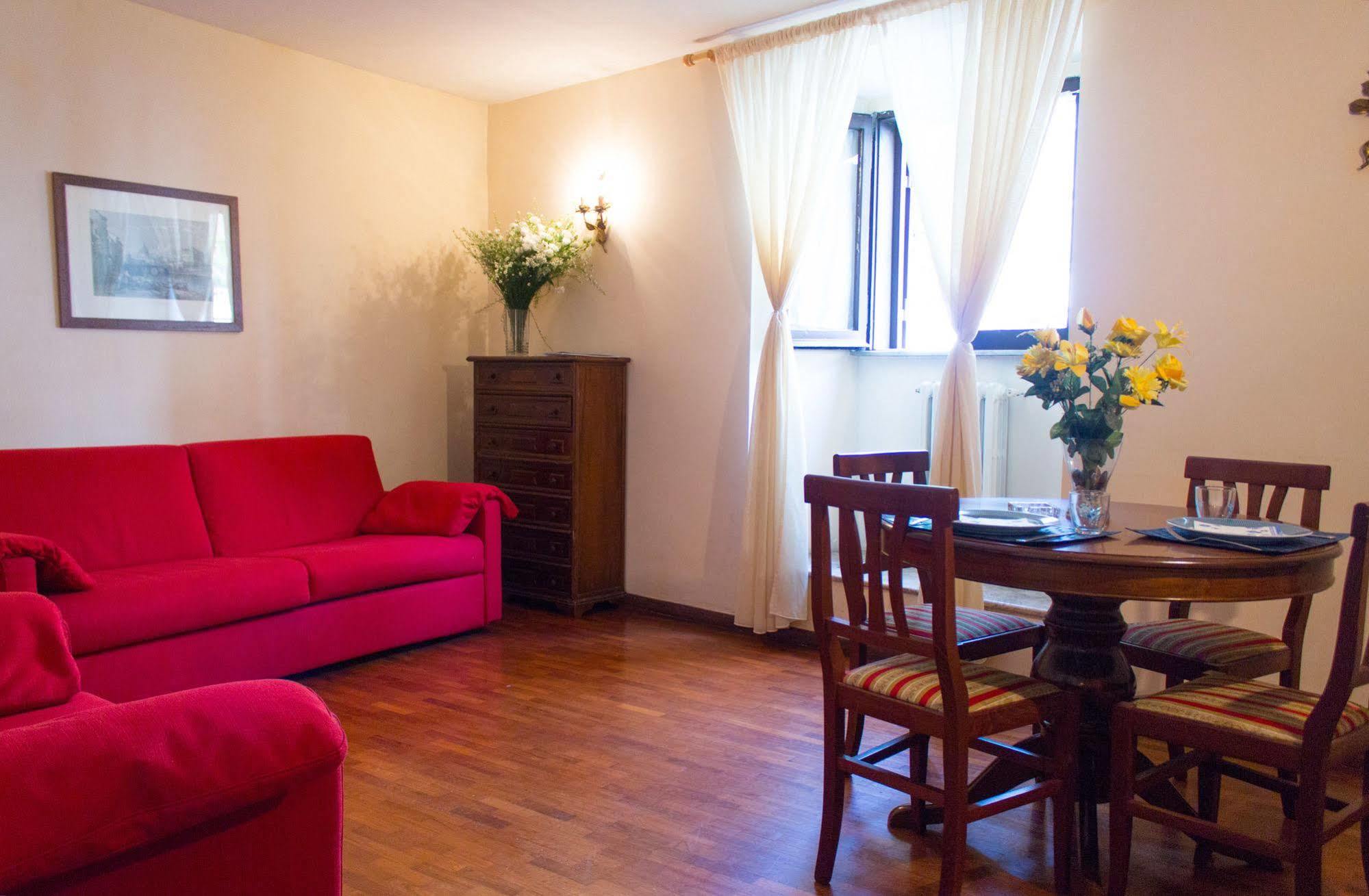 C And C Navona Appartement